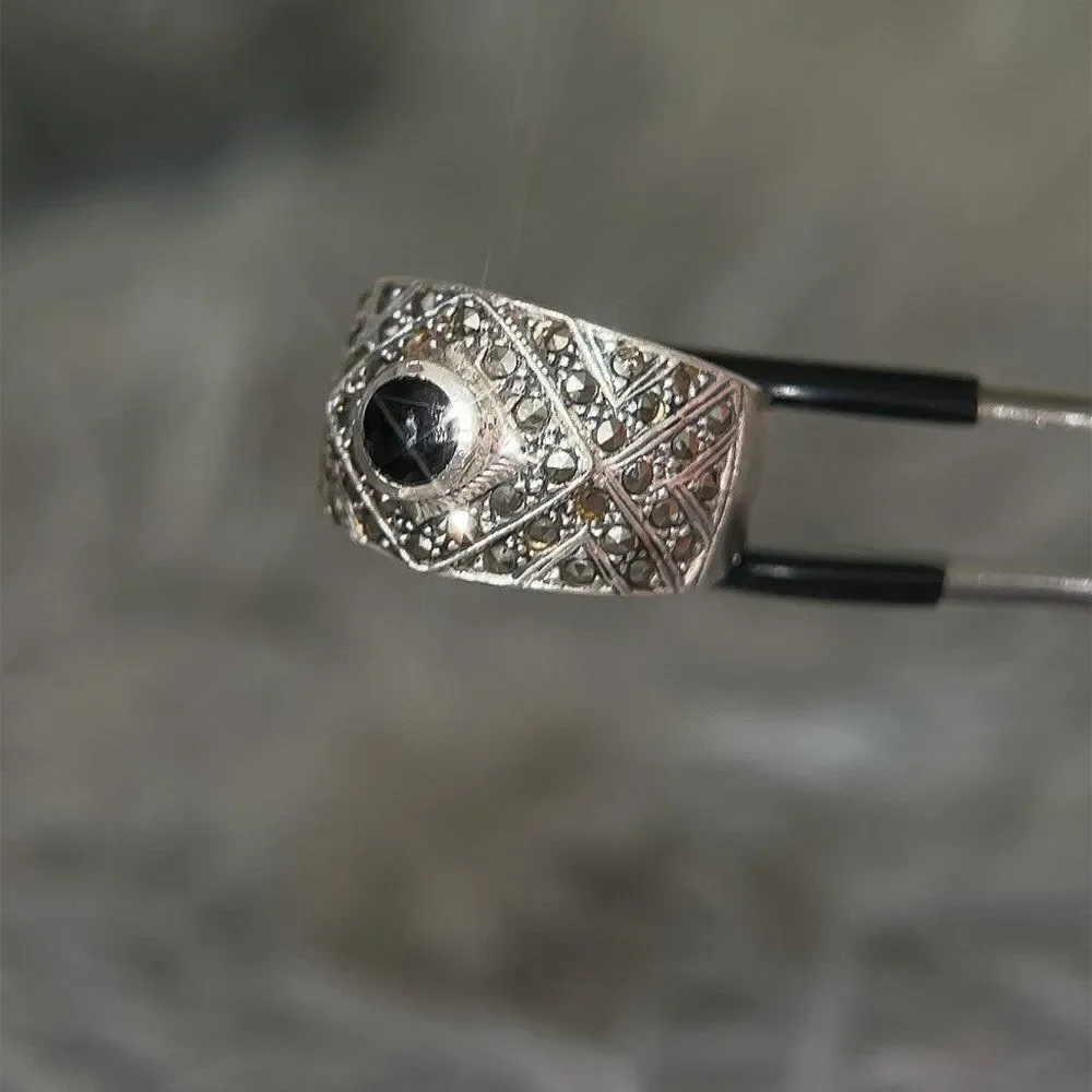 Bold Onyx/Marcasite Sterling Silver 925 Ring‎